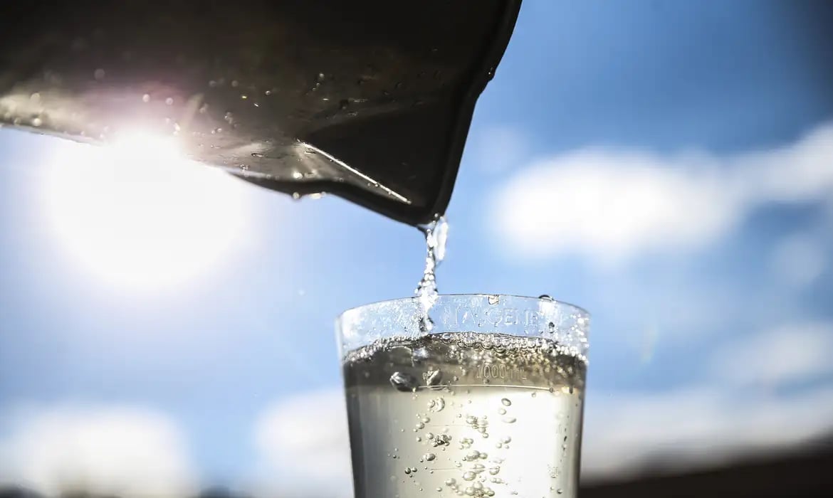 Racionamento de água no Brasil pode ser de 12 dias até 2050, aponta estudo do Trata Brasil