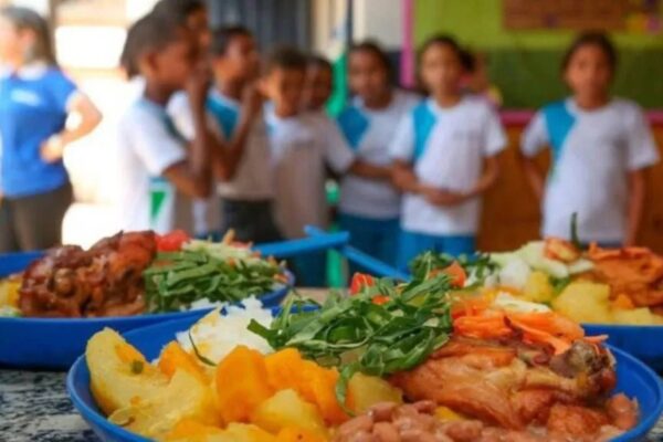 FNDE determina aplicação mínima de 45% dos recursos da merenda na agricultura familiar