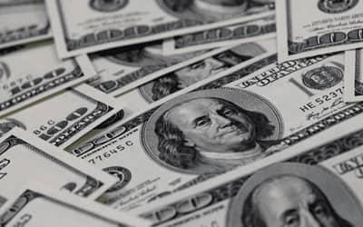 Dólar fecha o último pregão cotado a R$ 5,08