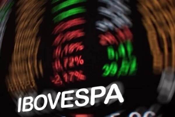 Ibovespa fecha o último pregão aos 177.894,97 pontos, após queda de 0,03%
