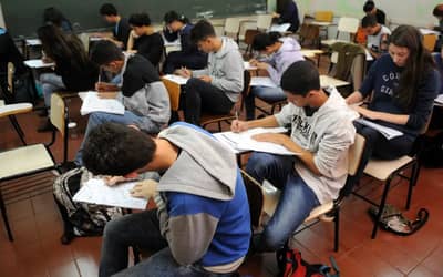 Pé-de-Meia: pagamento para nascidos em novembro e dezembro será feito nesta segunda-feira (31)
