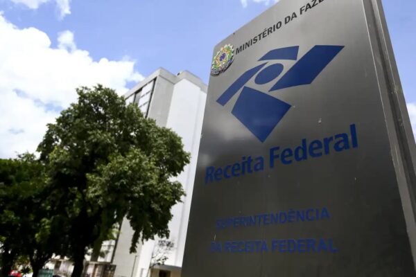 Receita Federal: novo cronograma da reforma tributária amplia prazo para o Simples Nacional