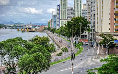Vitória acaba com hegemonia de Florianópolis e se torna cidade mais competitiva do país